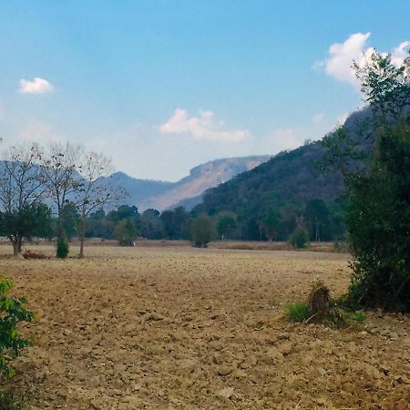 Coombs Cottage, Khaoyai, Mu Si Ban Rai Khlong Sai Eksteriør billede